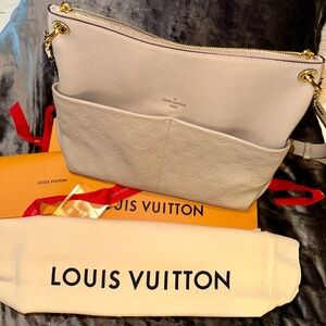 LOUIS VUITTON Empreinte Maida Hobo